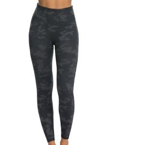 Spank Camo Leggings